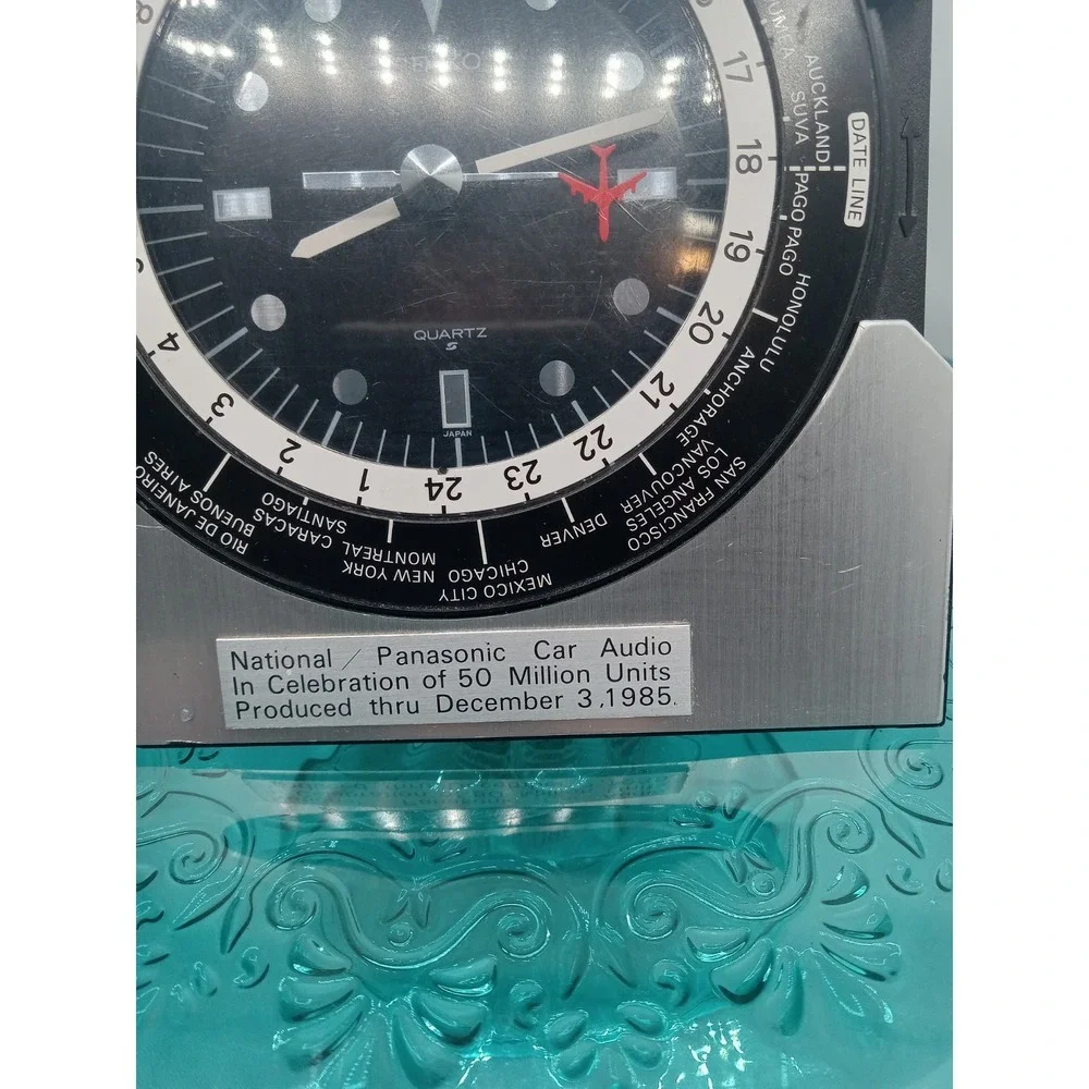 Seiko Seikosha  World Time Quartz Desk Clock Scratches  Panasonic Car Audio Plaq